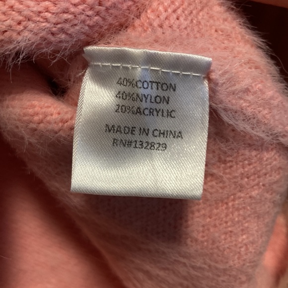 Revolve x Lovers and Friends Pink Dual-Tone Fuzzy V-Neck Sweater, Size M - Picture 4 of 6